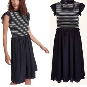 Ann Taylor Navy Smocked Bodice Dress 👗